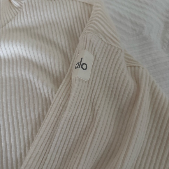 ALO Yoga Cream Muse Hoodie - Picture 5 of 6